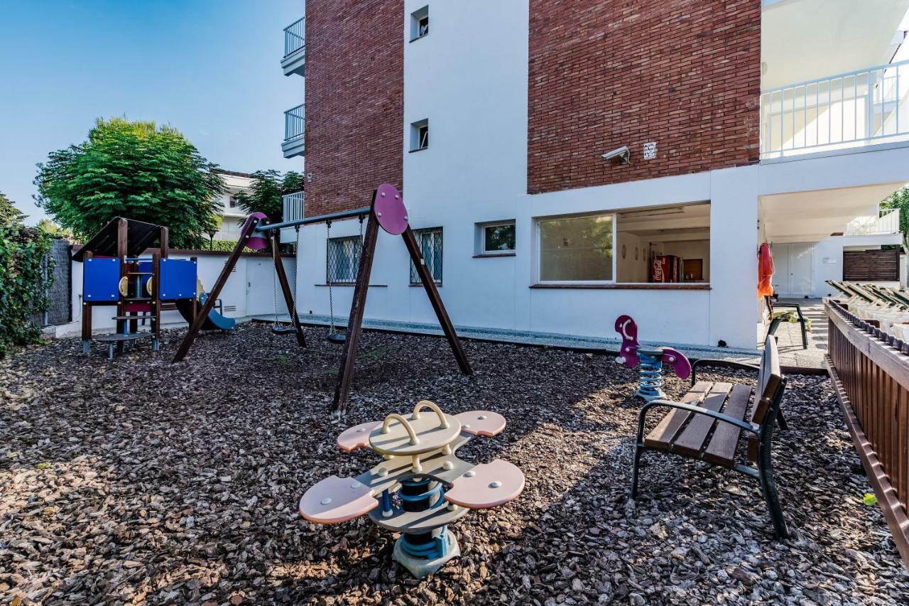 Apartamentos Sunway Amapola Sitges Exterior foto